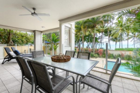 Cobre at Island Views—Palm Cove Beachfront Retreat
